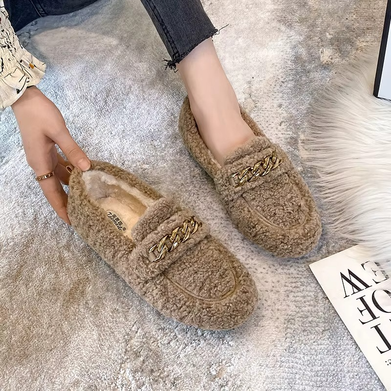 Liva | Loafers met ketting